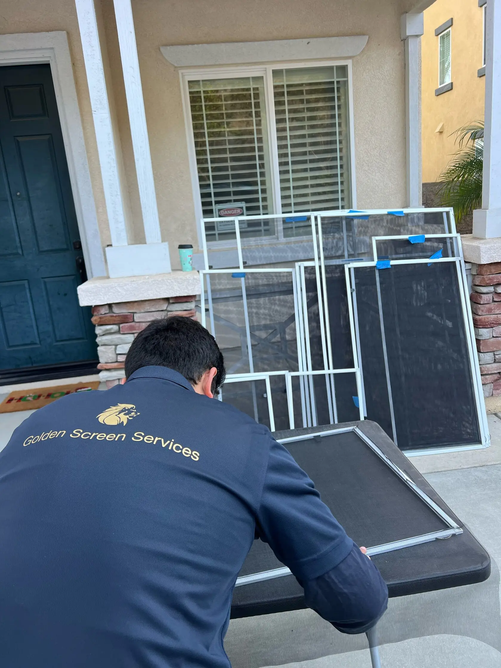 Retractable Screen — Single Door — job photo 4