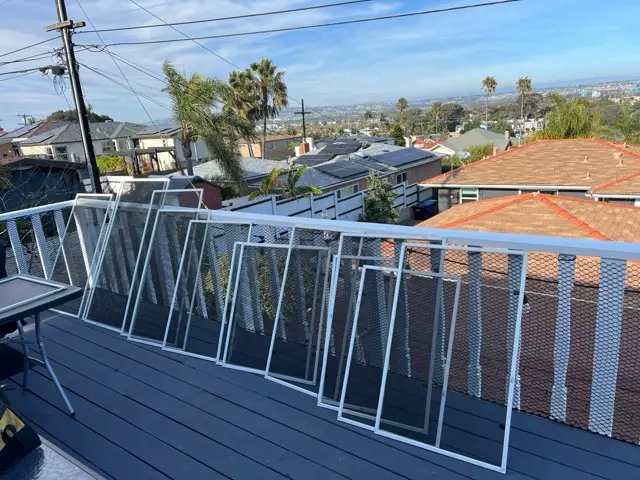 Screen repair job photo 2