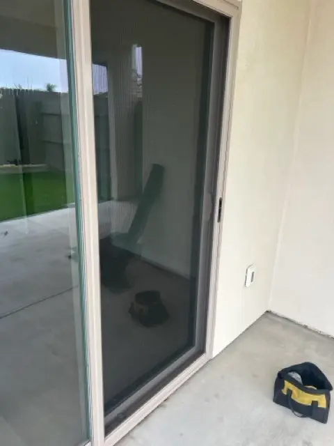 Screen repair job photo 11